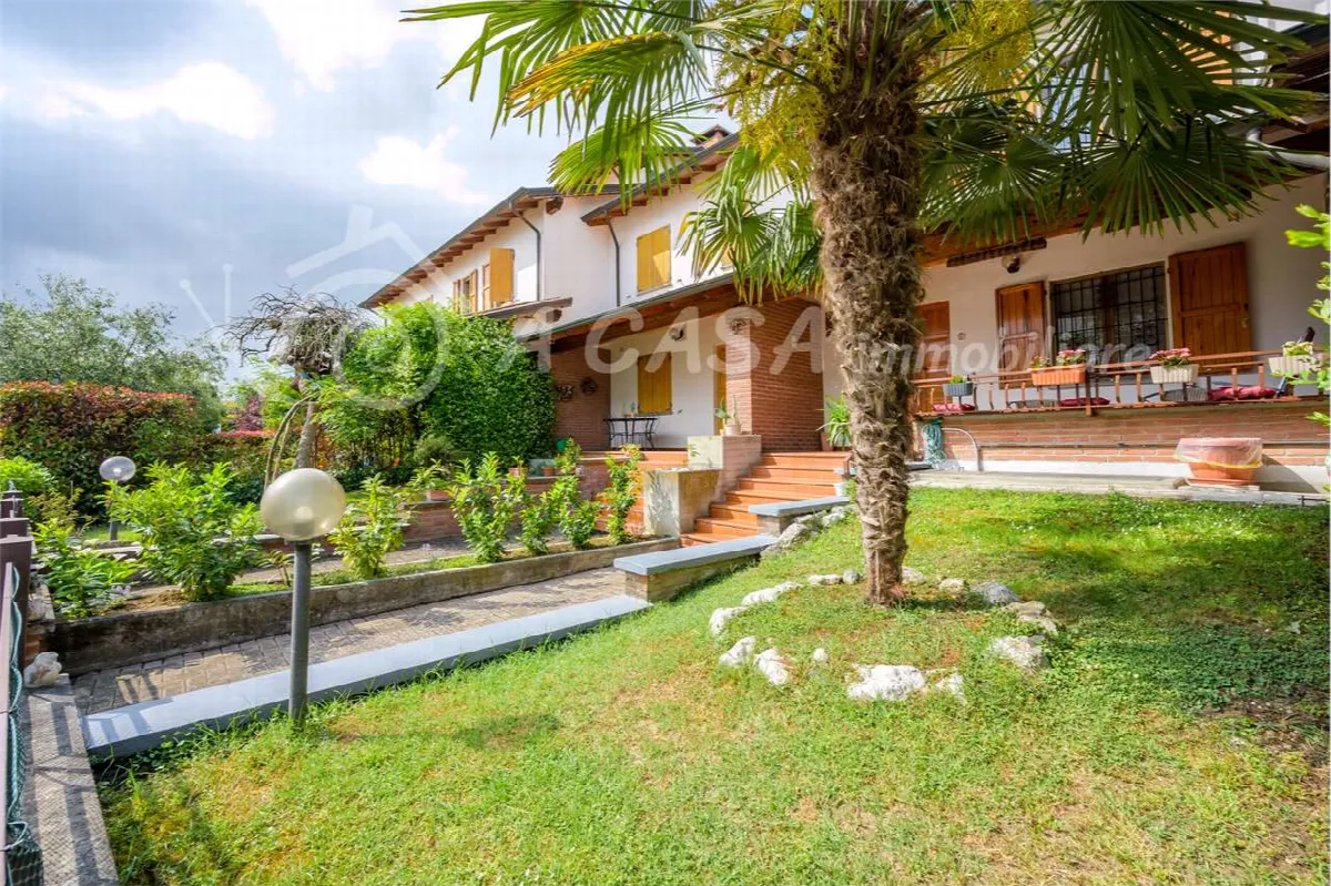 Villetta a schiera in vendita a Noceto - foto 2