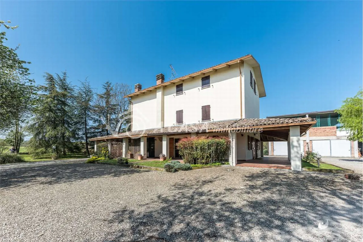 Casa indipendente in vendita a Medesano - Felegara - foto 1