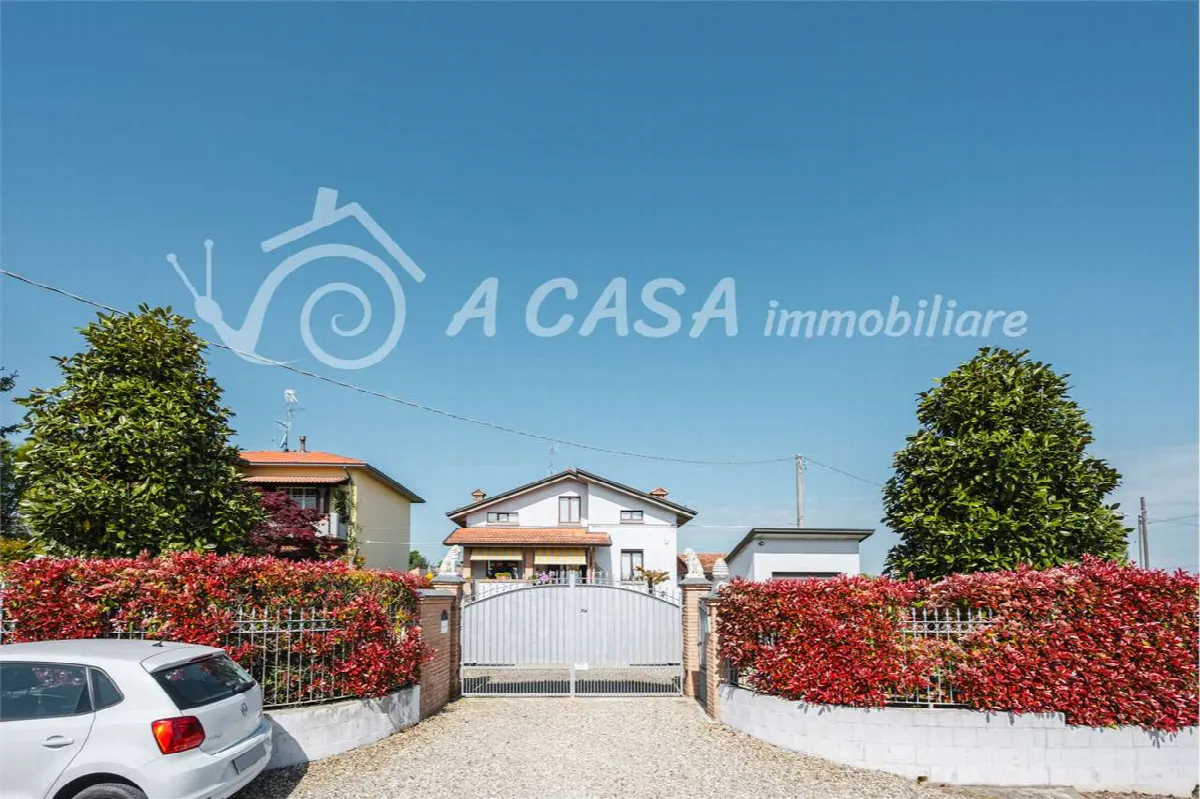 Villa in vendita a Felino - foto 1