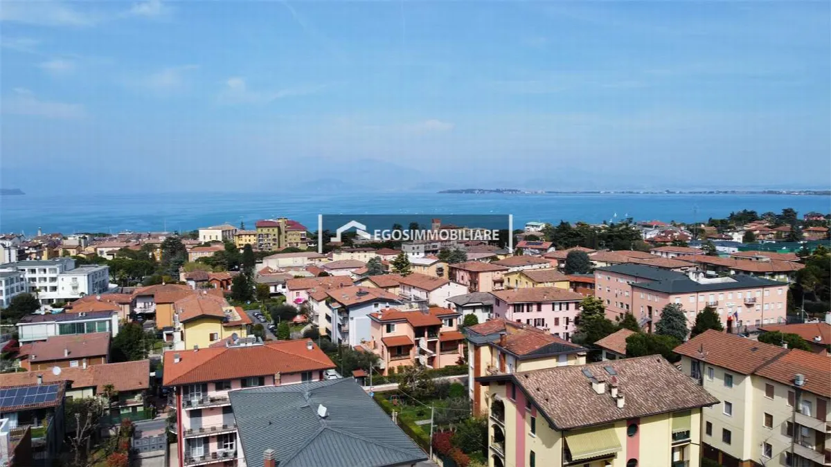 Stabile in vendita a Desenzano del Garda - foto 1
