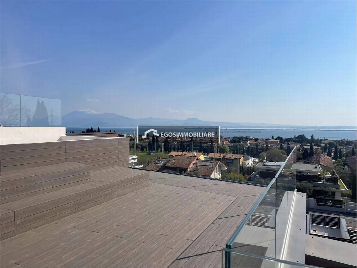 Attico in vendita a Desenzano del Garda - foto 1