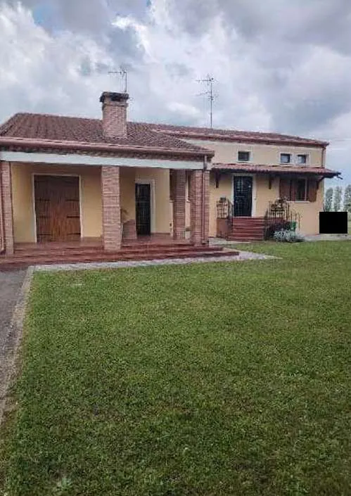 Casa indipendente in vendita a Lendinara - foto 2