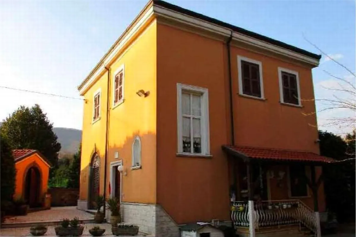 Casa indipendente in vendita a Velletri - foto 1