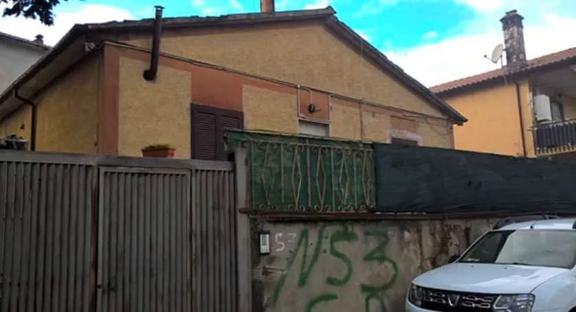 Casa indipendente in vendita a Lariano - foto 1
