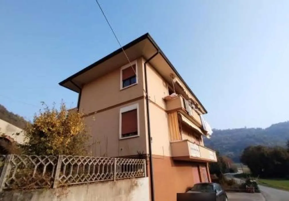 Stabile in vendita a Trissino - foto 2
