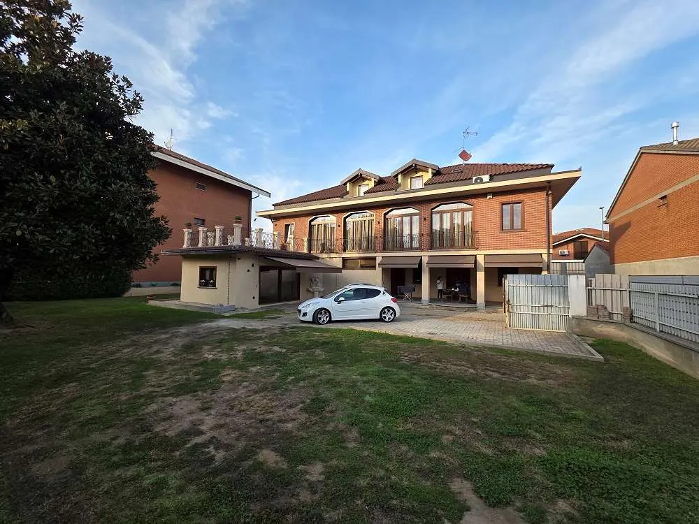 Villa in vendita a Nichelino - foto 1