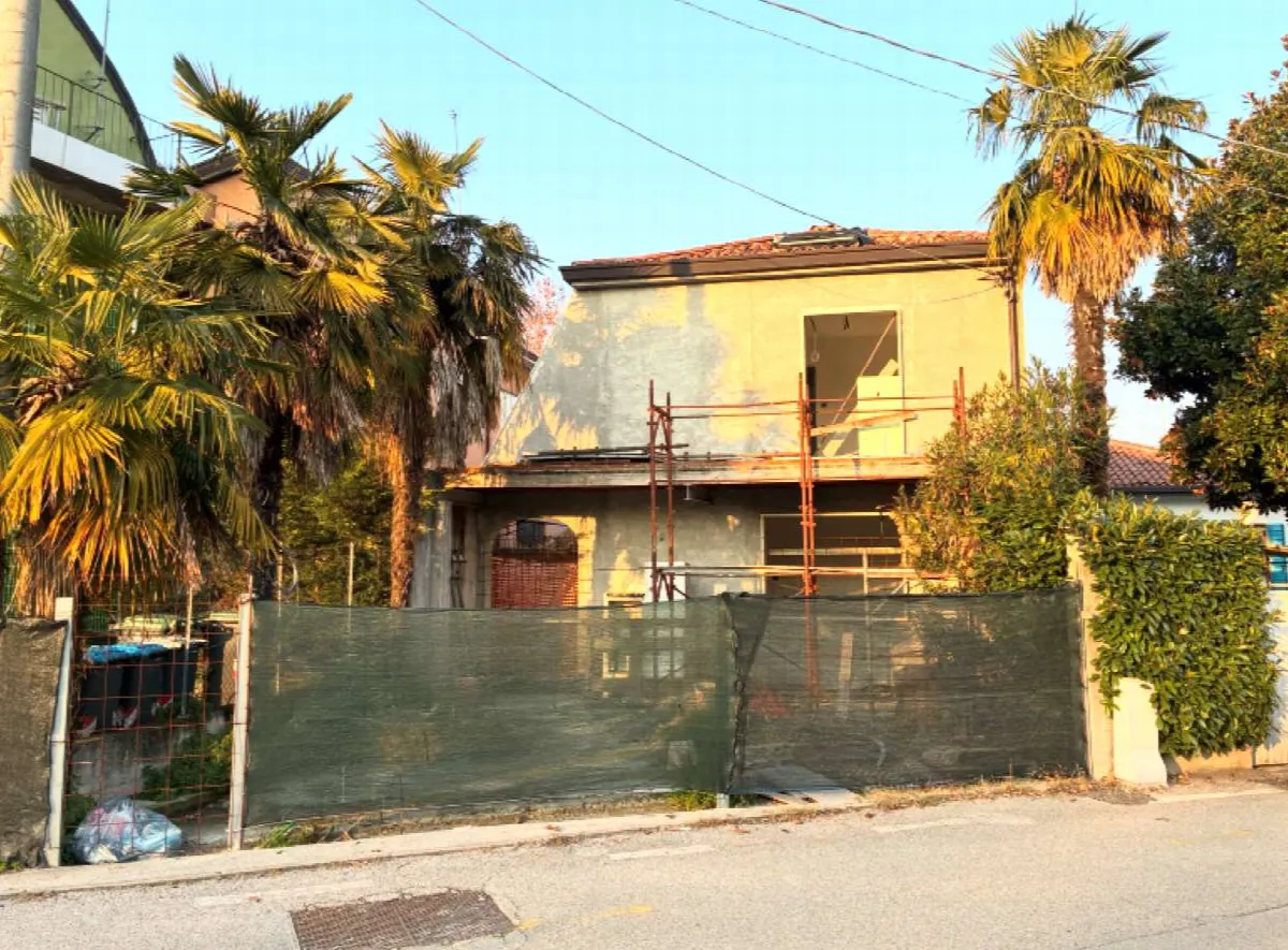 Casa indipendente in vendita a Padova - foto 2