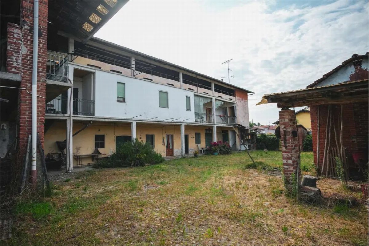 Casa indipendente in vendita a Fara Novarese - foto 4