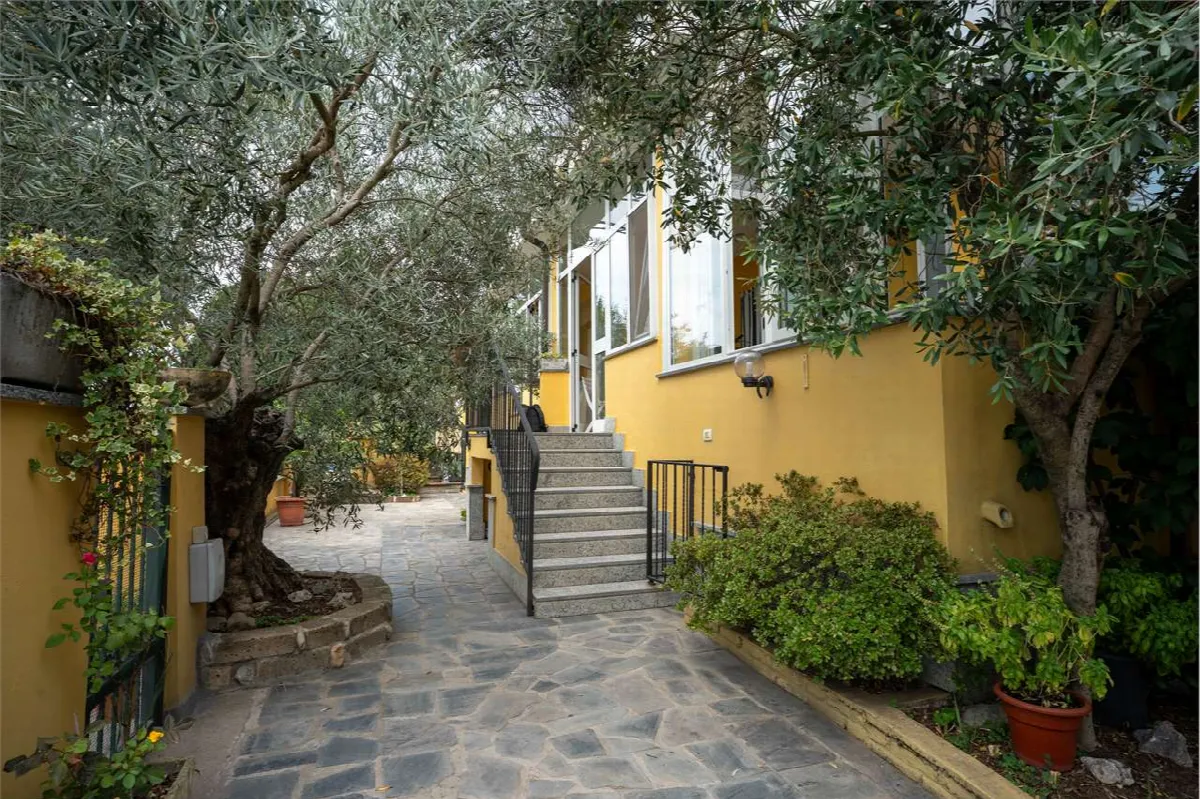 Villa in vendita a Cameri - foto 1