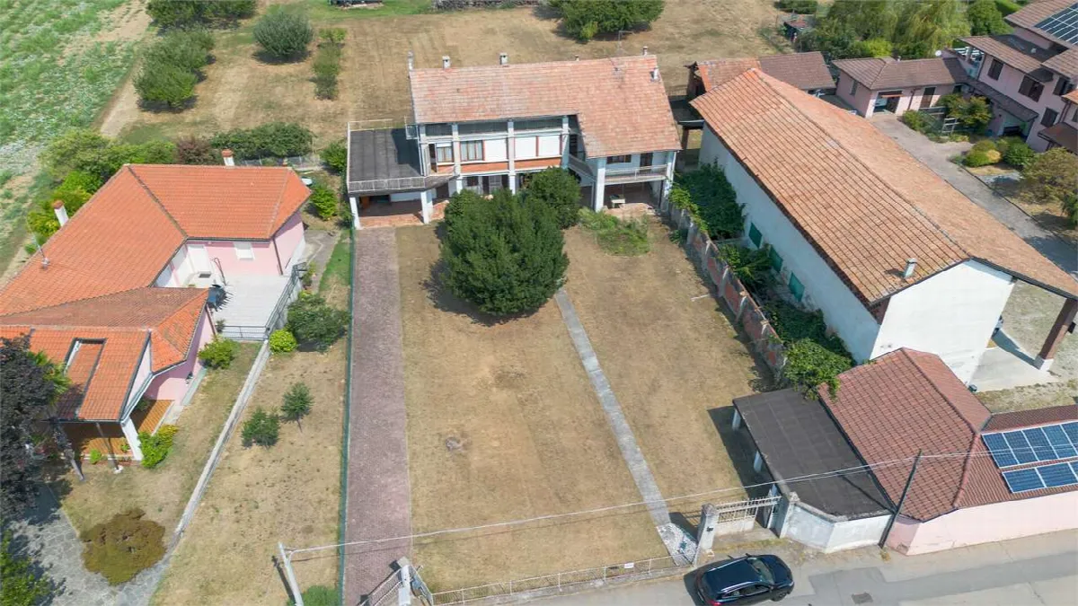 Villa in vendita a Fara Novarese - foto 8
