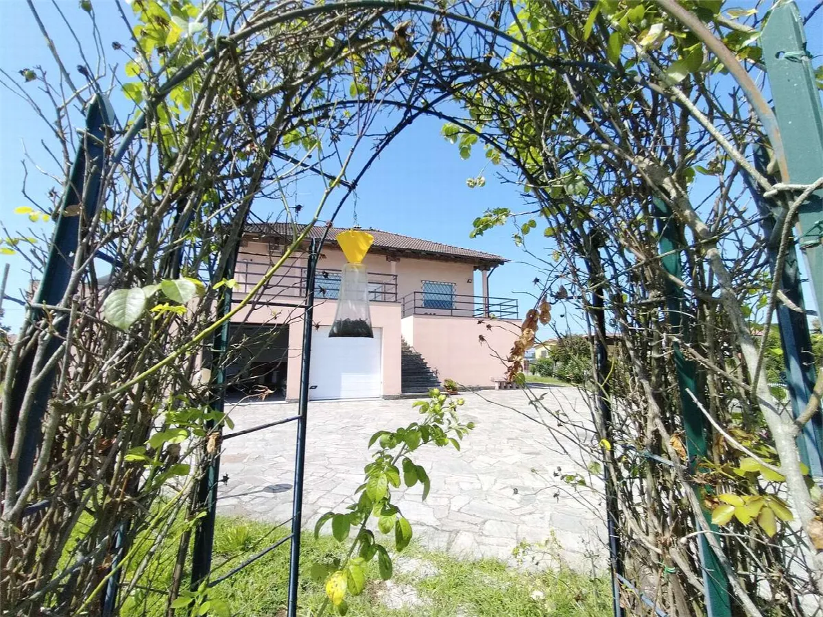 Villa in vendita a Sant'Angelo Lomellina - foto 2