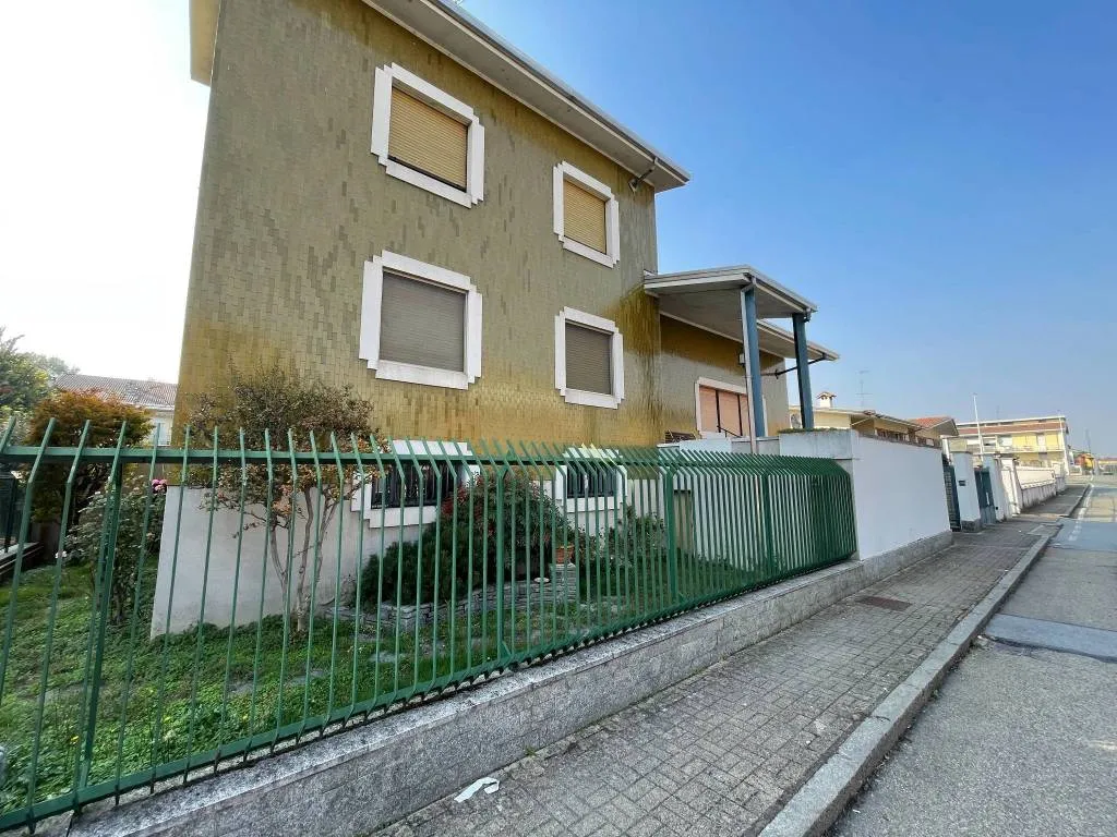 Villa in vendita a Vercelli - Porta Torino - foto 5