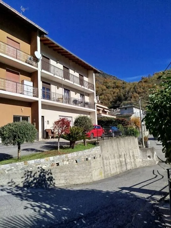 Appartamento in vendita a Castione Andevenno - foto 1