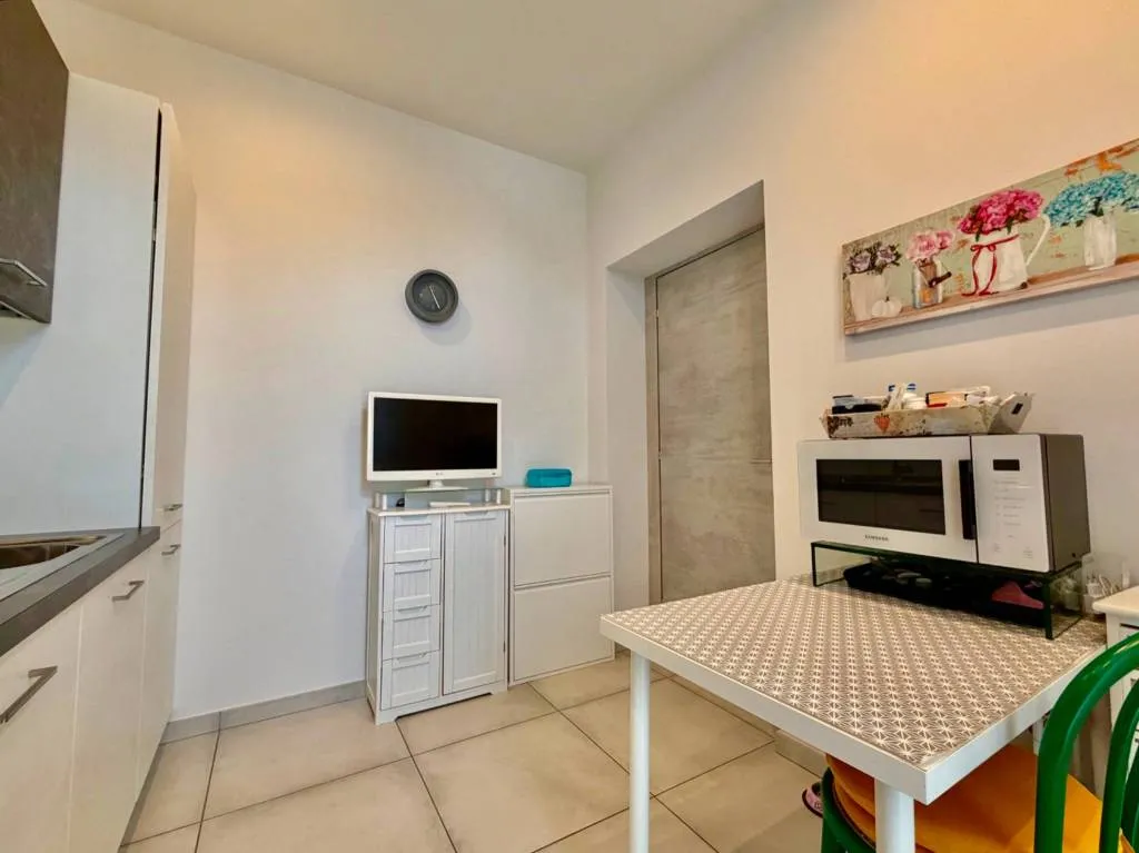 Casa indipendente in vendita a Vercelli - Semicentro - foto 9