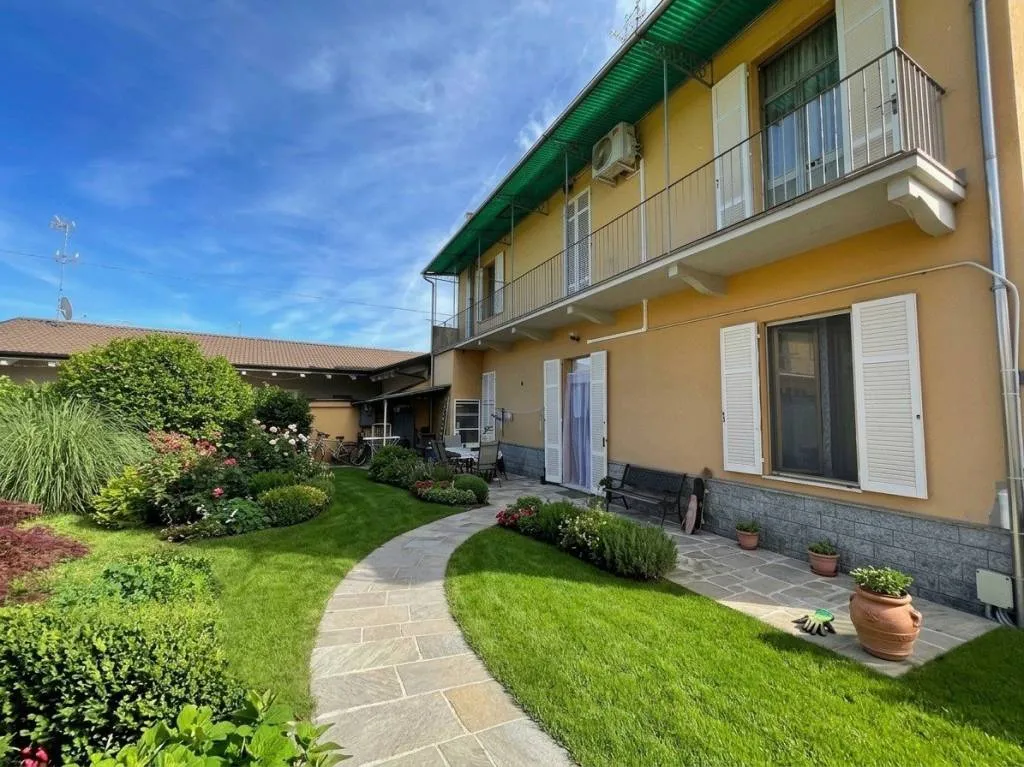 Villa in vendita a Vercelli - Cappuccini - foto 1