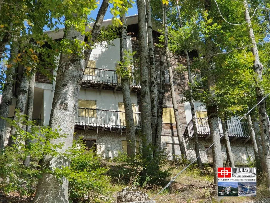 Casa indipendente in vendita a Rieti - foto 1