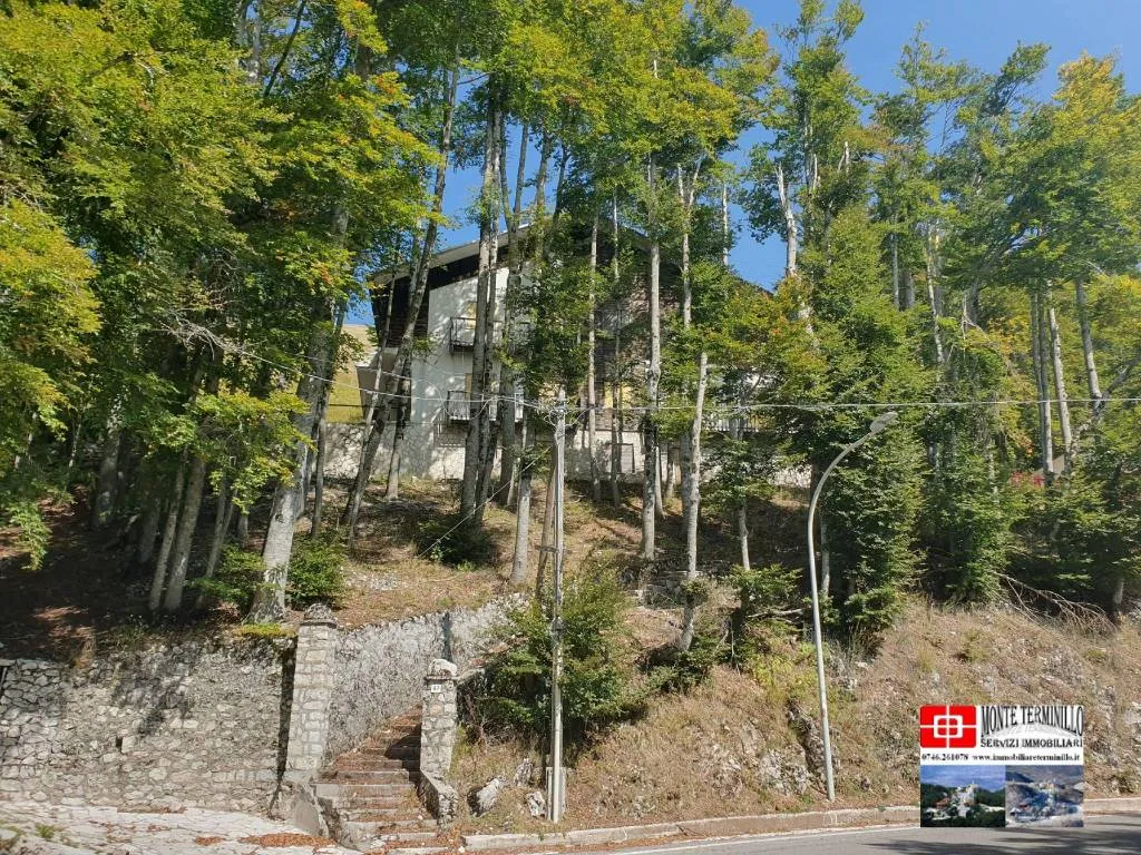 Casa indipendente in vendita a Rieti - foto 3