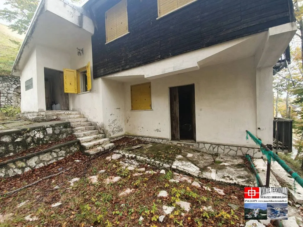 Casa indipendente in vendita a Rieti - foto 6