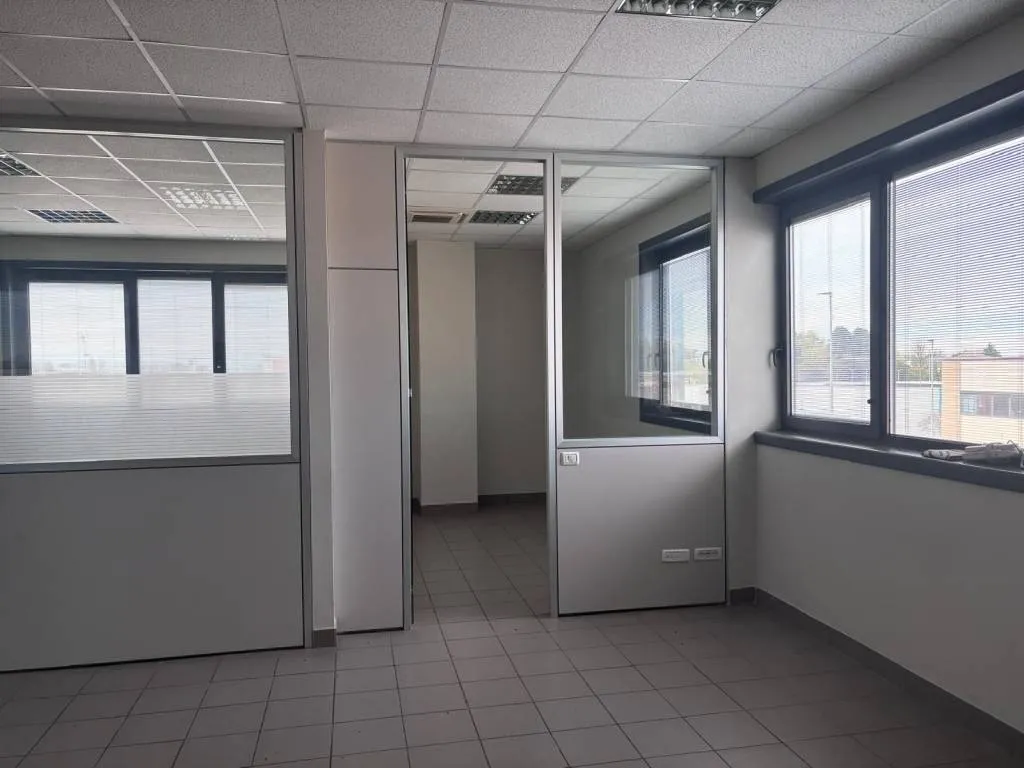 Ufficio in vendita a San Genesio ed Uniti - foto 1