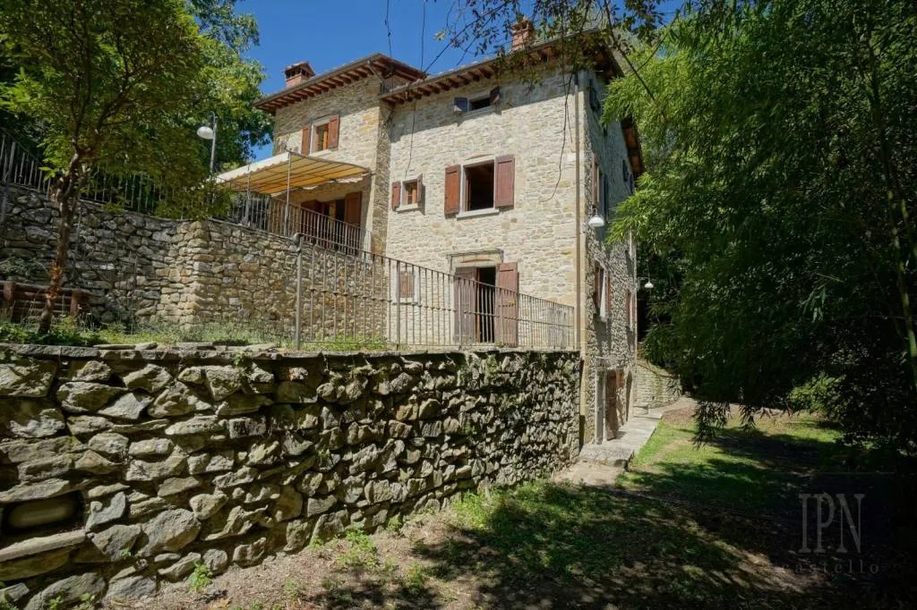 Villa in vendita a Cortona - foto 1