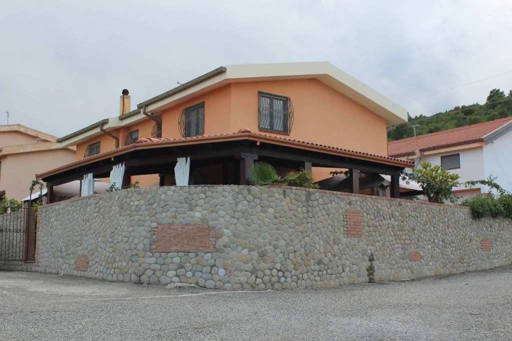 Villa in vendita a Roseto Capo Spulico - Villaggio Il Castello - foto 1