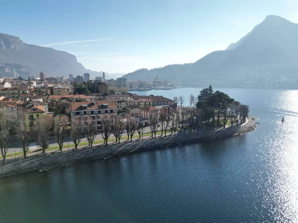 Appartamento in vendita a Lecco - Centro, Lungolago - foto 2