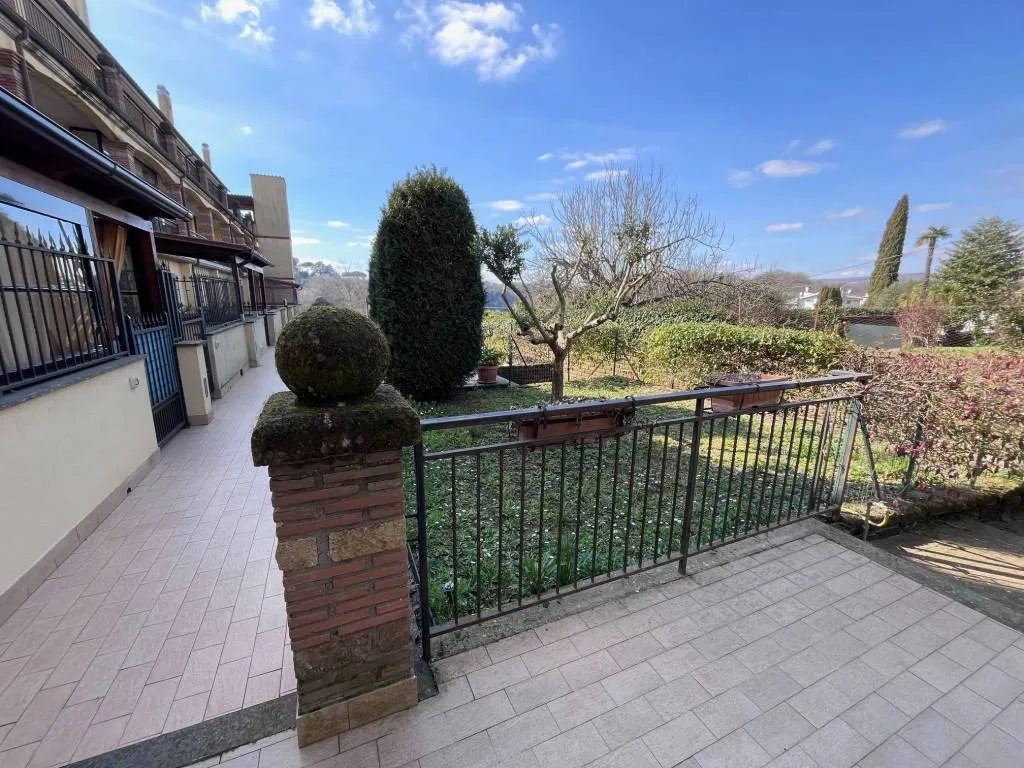 Villetta a schiera in vendita a Sutri - Centro - foto 2