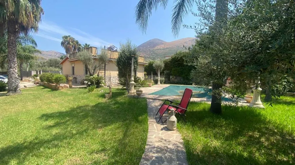 Villa in vendita a Carini - Centro - foto 2