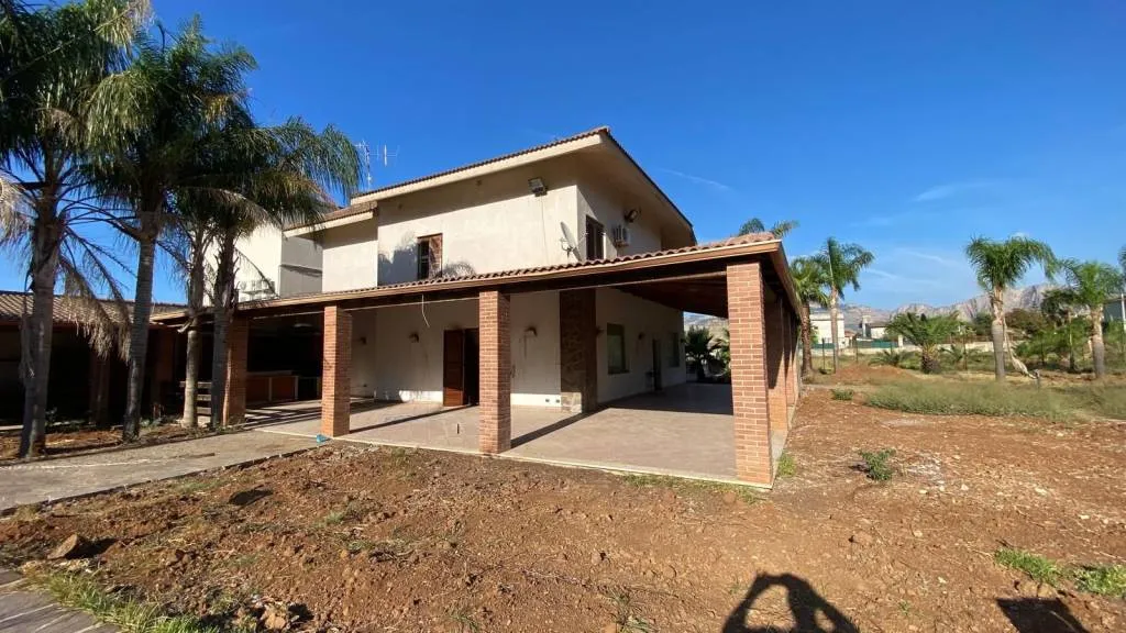 Villa in vendita a Carini - Torre Muzza - foto 1