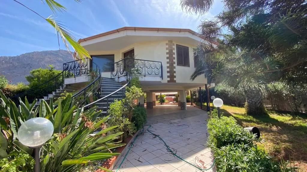 Villa in vendita a Isola delle Femmine - foto 1