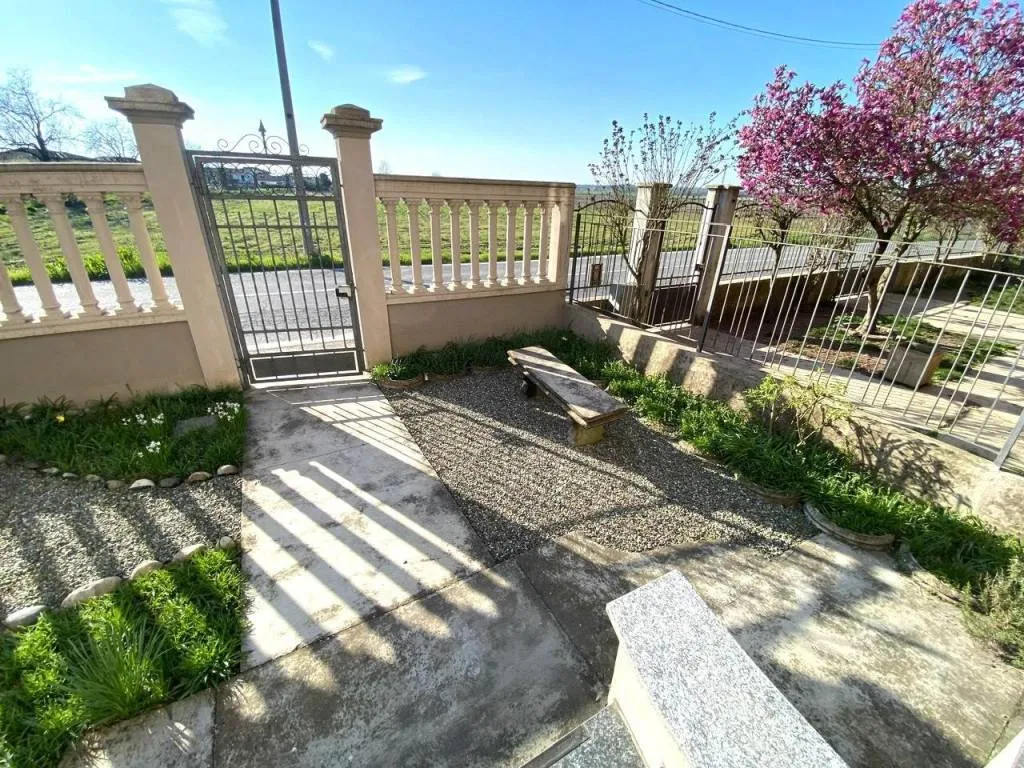 Villa in vendita a Trino - Centro - foto 1