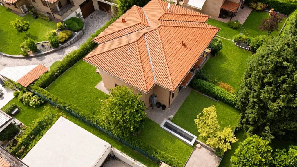 Villa in vendita a Carugo - Centro - foto 2