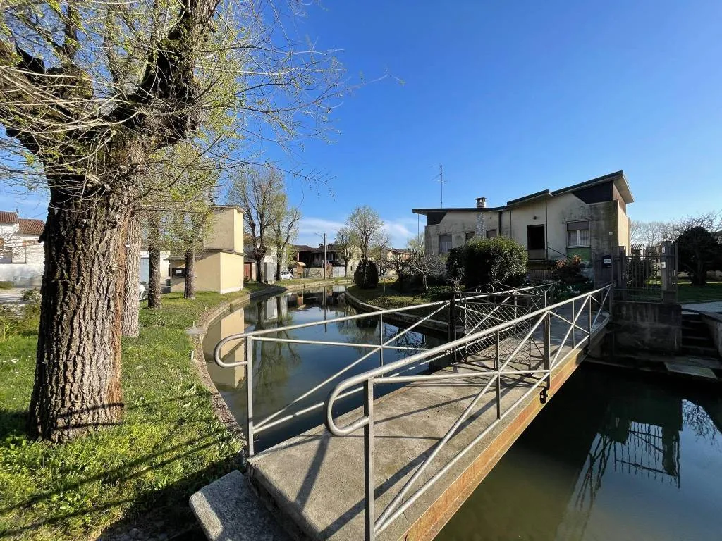 Villa in vendita a Rosasco - Centro - foto 1