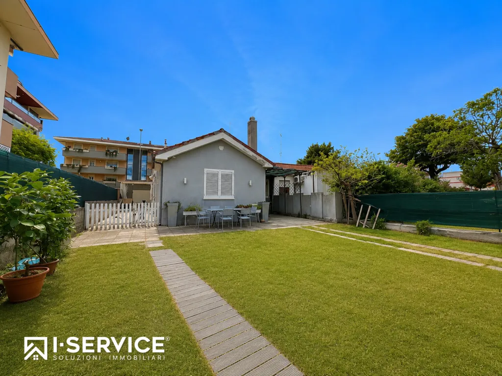 Casa indipendente in vendita a Rimini - foto 2