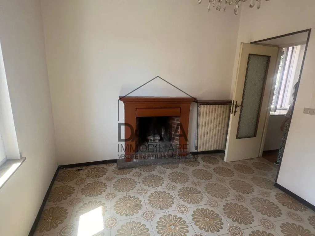Appartamento in vendita a Varano de' Melegari - foto 3