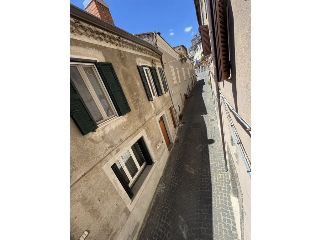 Casa indipendente in vendita a Patrica - foto 2