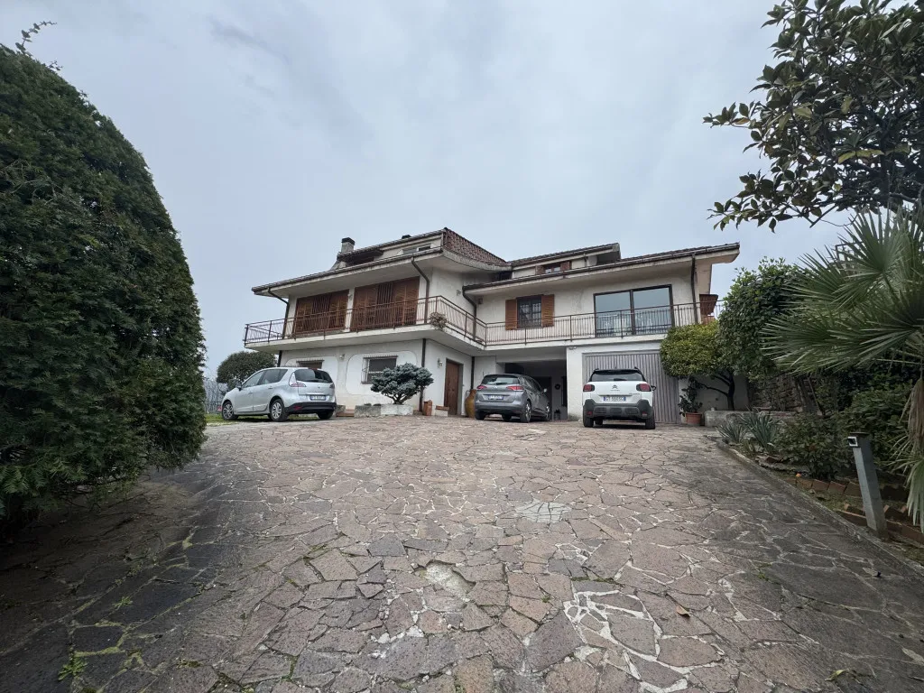 Villa in vendita a Frosinone - foto 2