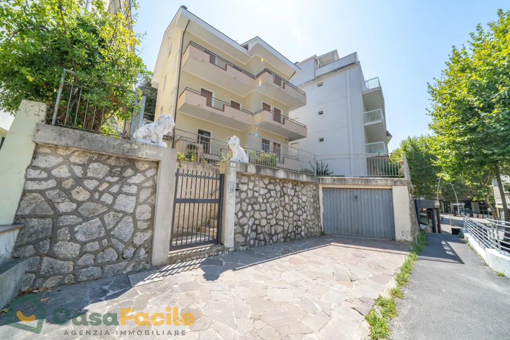 Casa bifamiliare in vendita a Gabicce Mare - foto 1