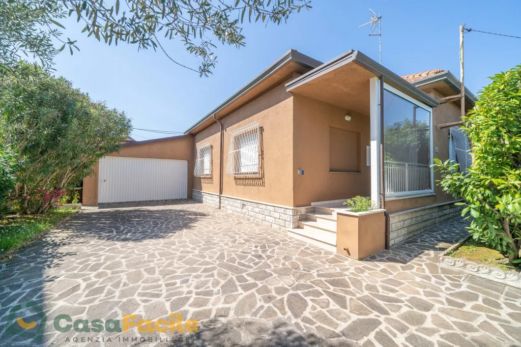 Casa indipendente in vendita a Cesena - foto 1