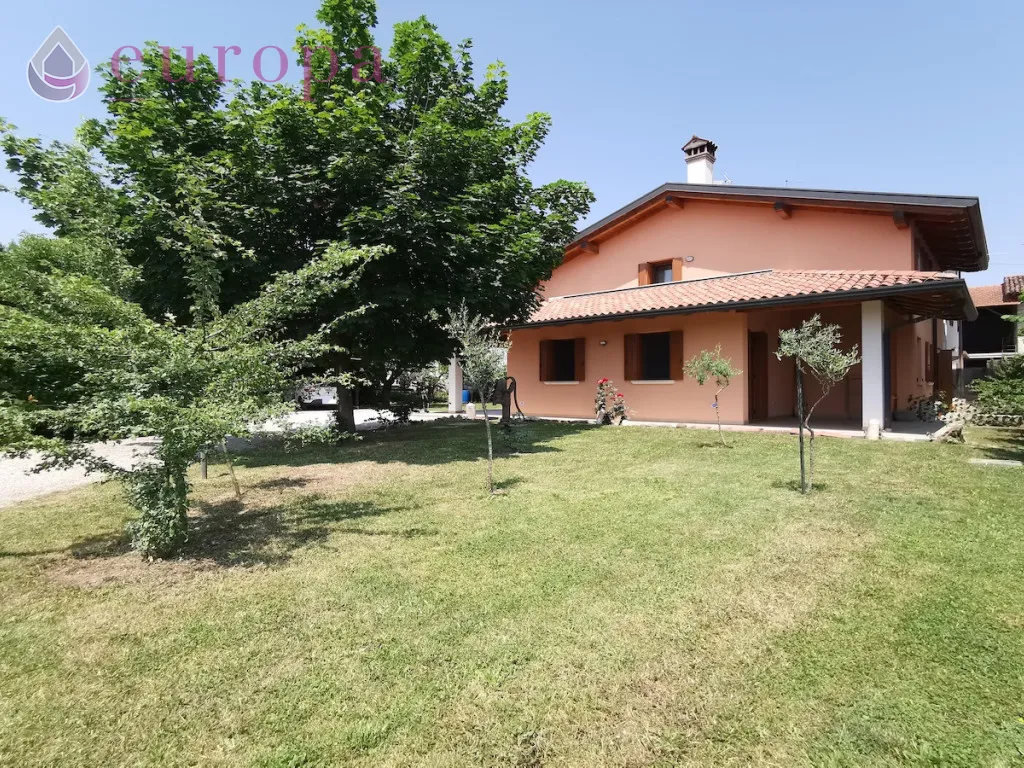 Casa bifamiliare in vendita a Arzene - foto 1