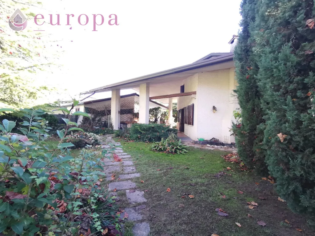 Villa in vendita a Roveredo in Piano - foto 1