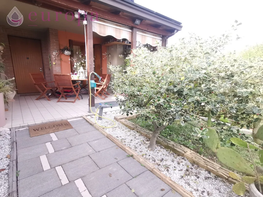 Villetta a schiera in vendita a Roveredo in Piano - foto 1