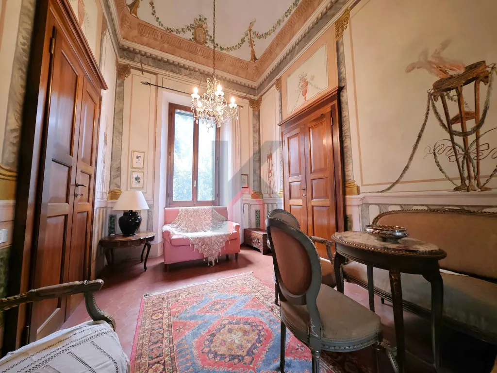 Casa indipendente in vendita a Faenza - foto 1
