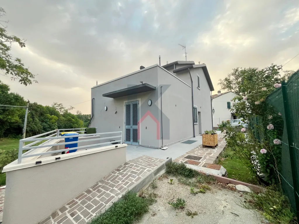 Casa indipendente in vendita a Forlì - foto 1