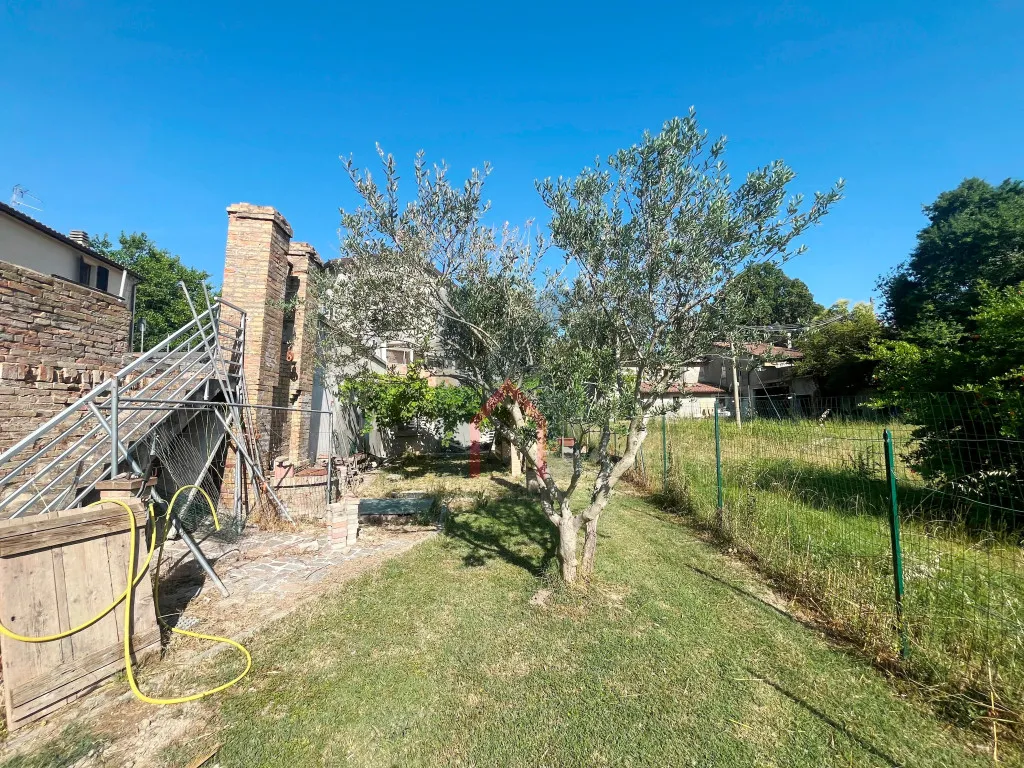 Casa indipendente in vendita a Forlì - foto 4