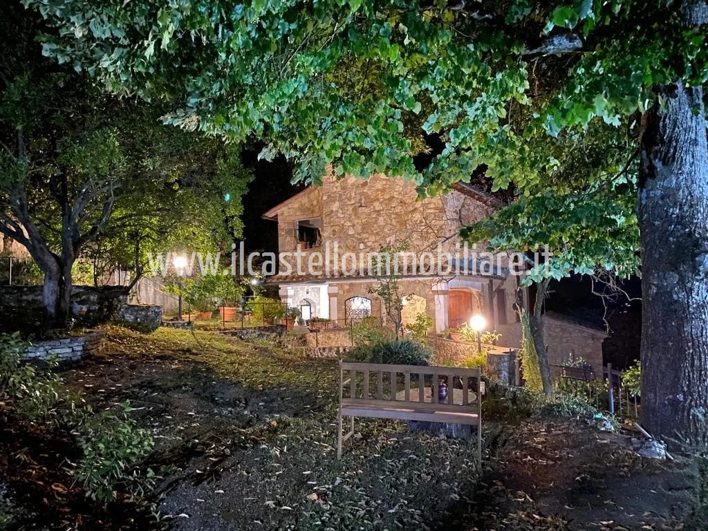 Rustico in vendita a Sarteano - Lumacciaio - foto 1
