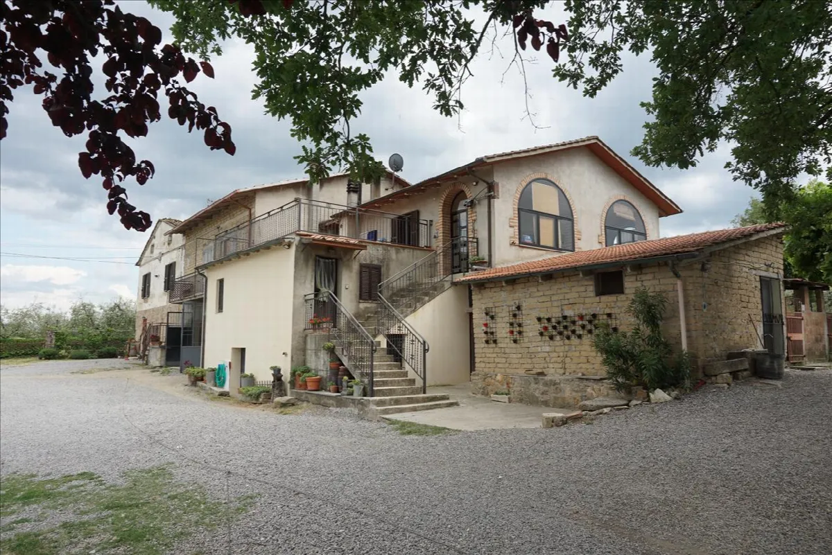 Rustico in vendita a Sarteano - foto 1