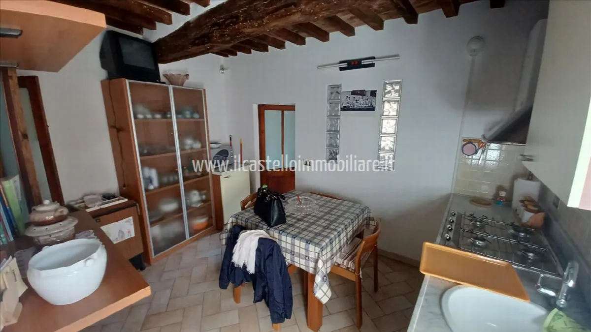 Casa indipendente in vendita a Radicofani - foto 2