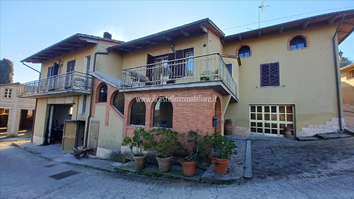 Rustico in vendita a Chiusi - foto 1