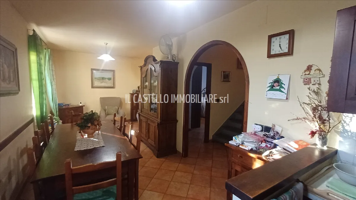 Casa indipendente in vendita a Sarteano - foto 10